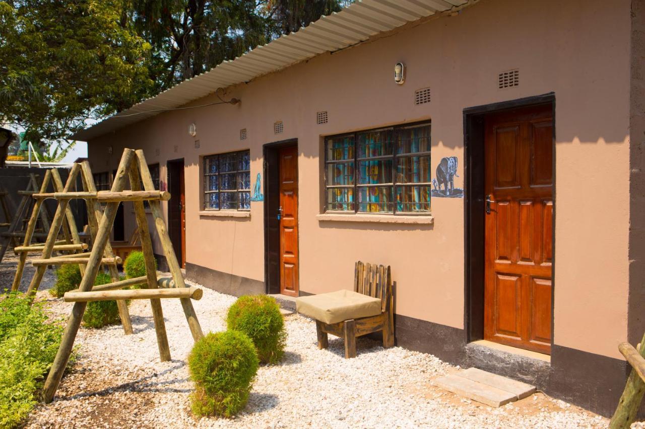 Lusaka Backpackers Vandrehjem Eksteriør billede